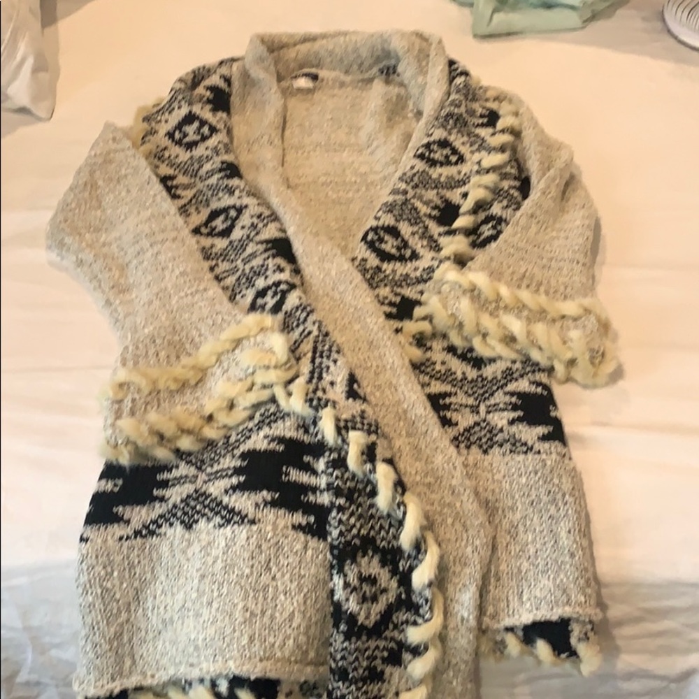 Venus NWT long cardigan small